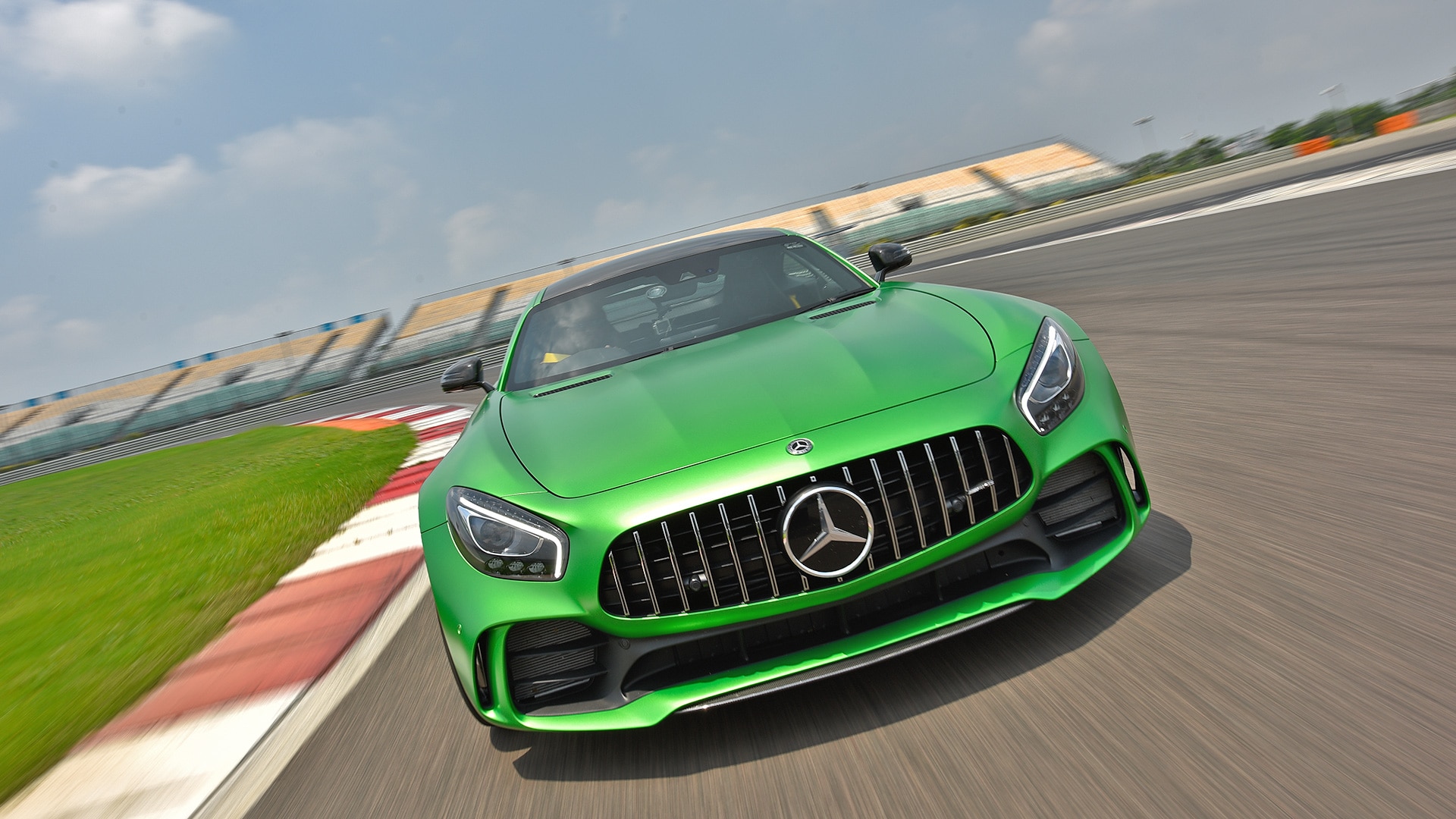 Mercedes Benz AMG GT 2017 R Exterior